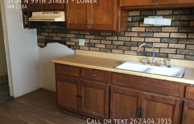 5754 N 99 ST