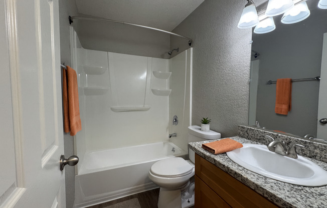 1 bed, 1 bath, 575 sqft, $1,350, Unit 76