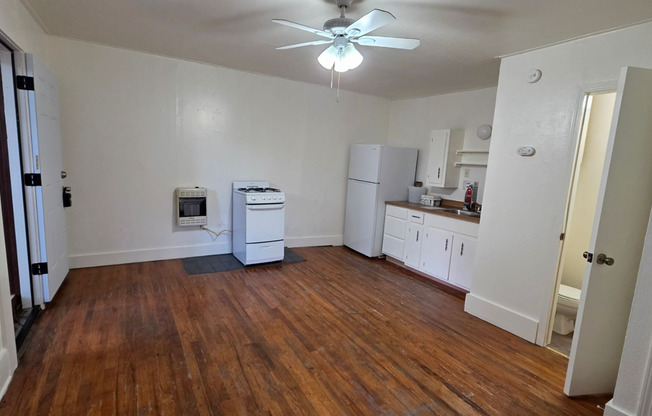571 S. University Blvd