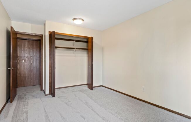 1 bed, 1 bath, 660 sqft, $1,245, Unit 326 BR