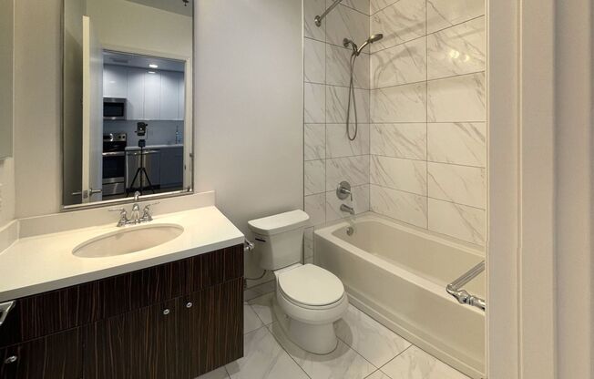 1 bed, 1 bath, 555 sqft, $1,914.17, Unit 313