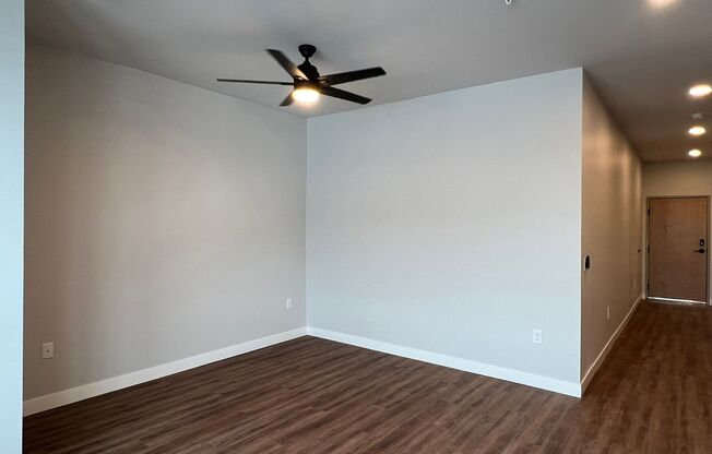 Studio, 1 bath, 634 sqft, $1,550, Unit WR 305-423