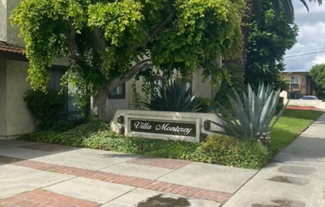 STUNNING APARTMENT! GREAT LOCATION! POOL PROPERTY