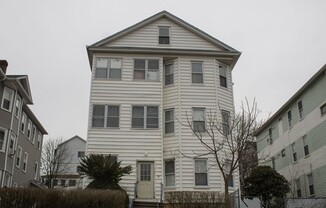 91 PERRY AVE