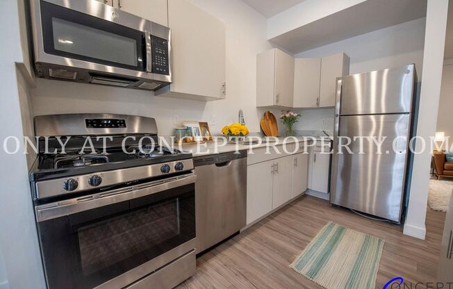 2 beds, 2 baths, 900 sqft, $2,399, Unit 202