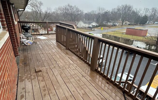 2 beds, 1 bath, 750 sqft, $1,170, Unit B10 1007 14