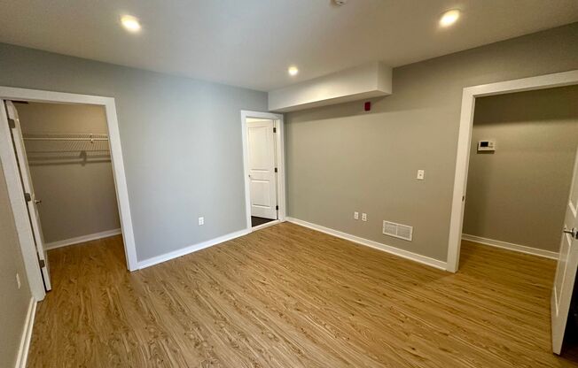 2 beds, 2 baths, 900 sqft, $2,050, Unit 3D