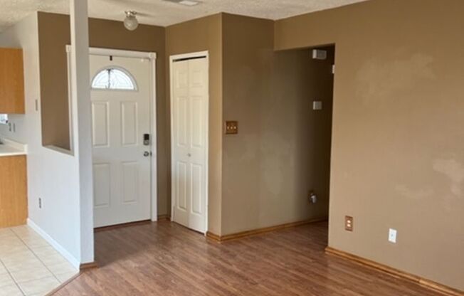 Cute condo in the Cherry Hills subdivision