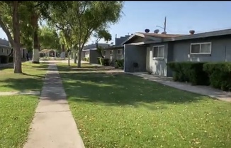 Free first months rent! Beautiful Two Bedroom Ready for Move in! Oasis 33 Apartments.