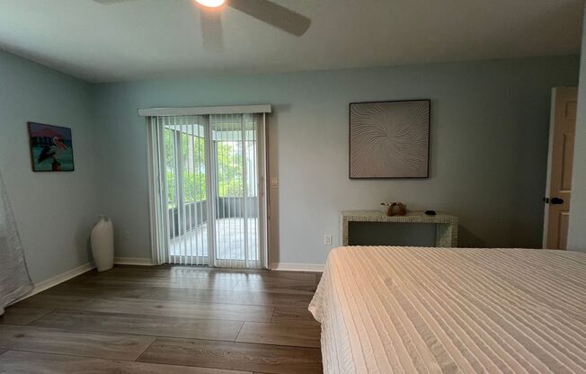 2 beds, 1 bath, $2,295