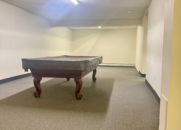 2 beds, 1 bath, 1,020 sqft, $2,300, Unit E112