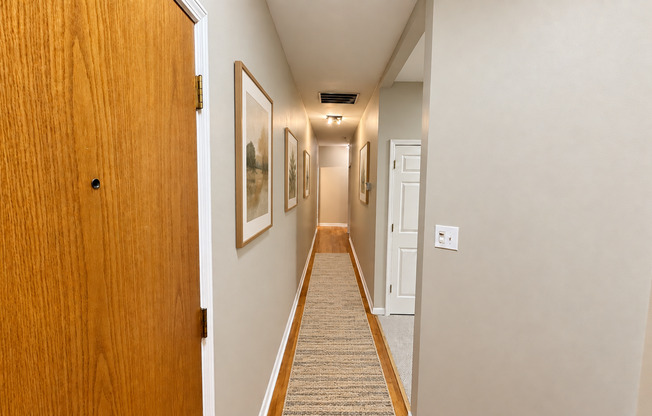 3 beds, 2 baths, $1,785, Unit 3w