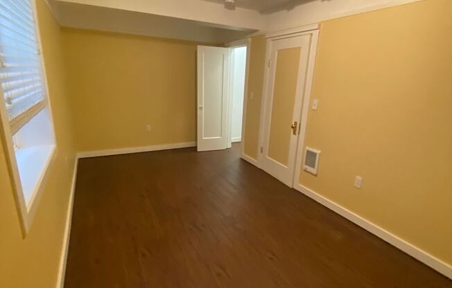 2 beds, 1 bath, 1,200 sqft, $1,849, Unit 01