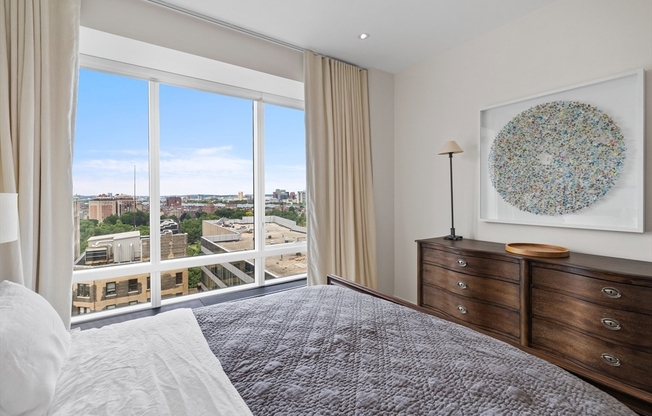 4 beds, 3.5 baths, 3,246 sqft, $35,000, Unit 19E