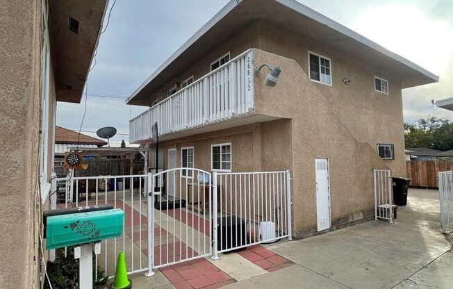 288 5 AVE