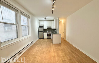 511 W Belmont Ave