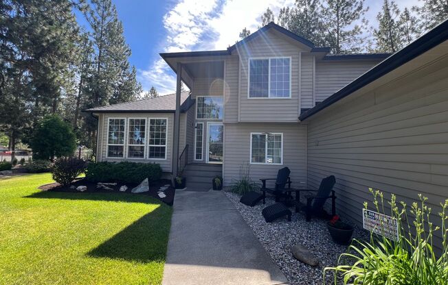Suncrest Rental with large manicured lawn