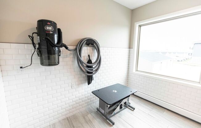 2 beds, 2 baths, 1,044 sqft, $1,420, Unit 204