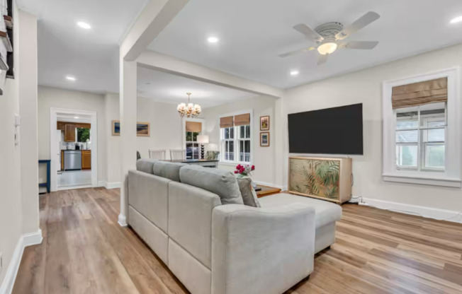 560 PROSPECT AVE