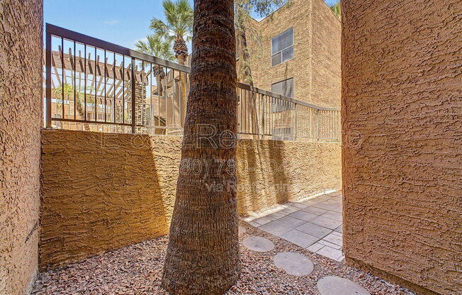 2 beds, 2 baths, 874 sqft, $1,695, Unit Unit 141