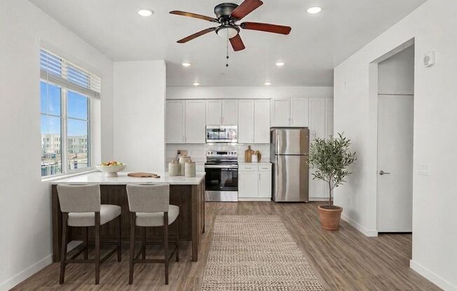 1 bed, 1 bath, 692 sqft, $1,545, Unit 102