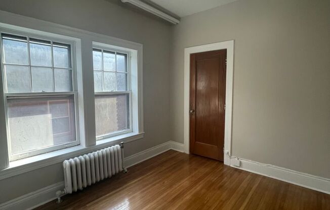 1 bed, 1 bath, 350 sqft, $1,299, Unit 321