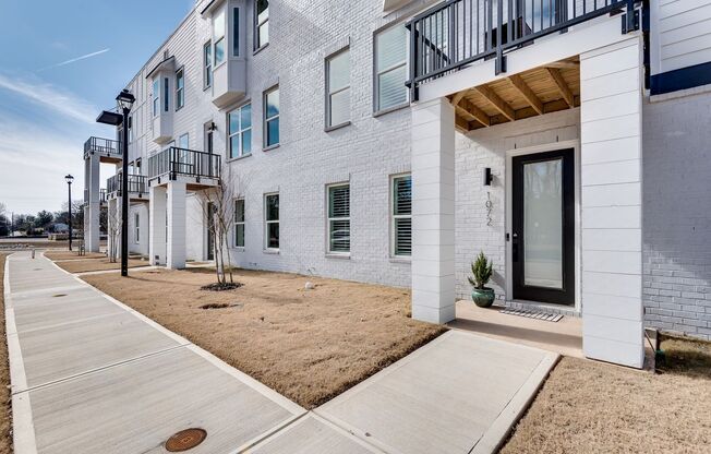 Gorgeous 3/3.5 Townhome Minutes From Downtown Decatur and Avondale Estates!