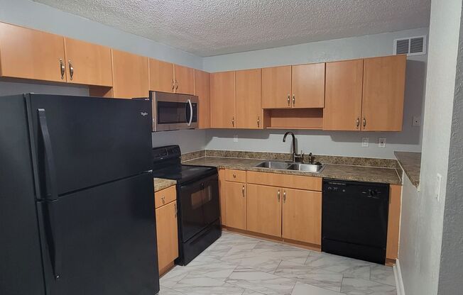 2 beds, 1 bath, $1,500