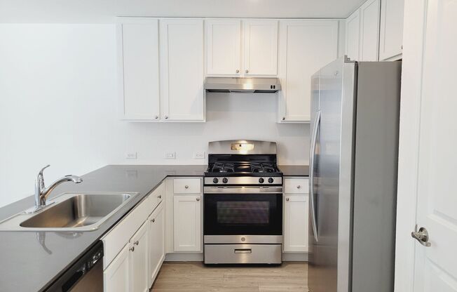 Beautiful 4-bedroom, 2 bathroom minutes from Texas A&M SA!