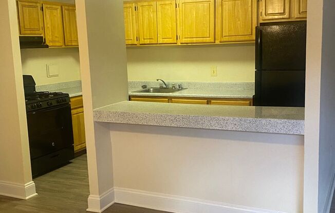 2 beds, 1.5 baths, 1,050 sqft, $1,975, Unit 3400 #001