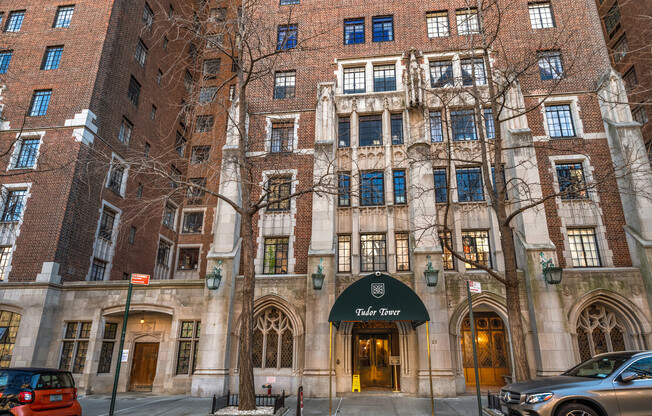 Studio, 1 bath, $2,800, Unit 1710