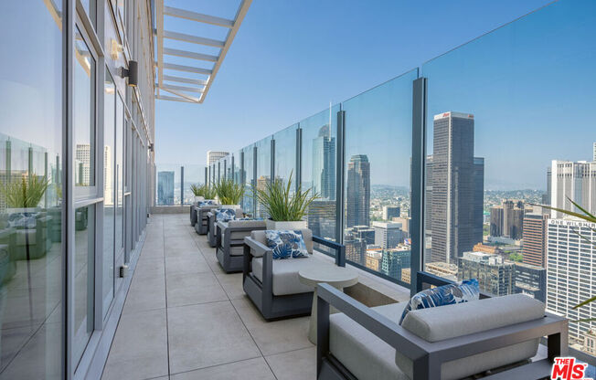 6 beds, 9.5 baths, 19,313 sqft, $80,000, Unit PH