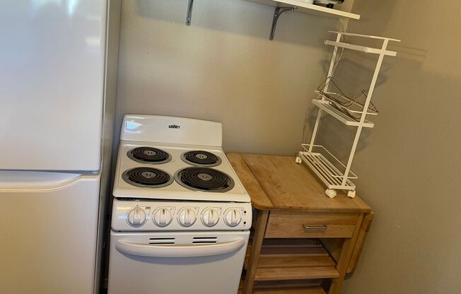 Studio, 1 bath, $1,500