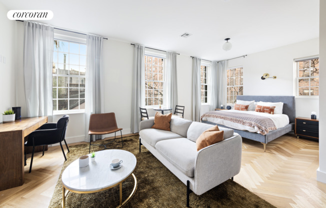 463 W 24 ST