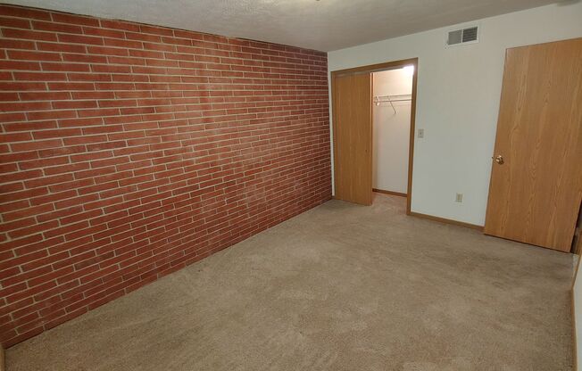 2 beds, 1 bath, 672 sqft, $930, Unit 1219-10