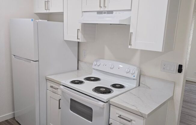 1 bed, 1 bath, 500 sqft, $1,825, Unit 55-26