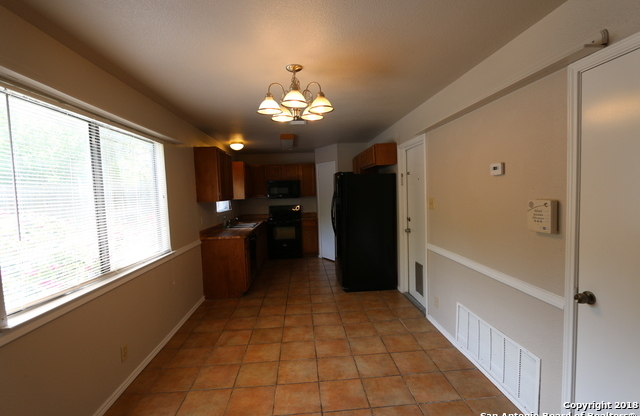 3 beds, 2.5 baths, $1,765