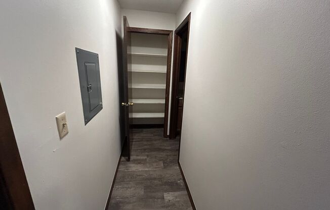 1 bed, 1 bath, $925, Unit 52