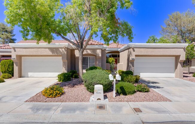 Bright & Welcoming 2 Bed Retreat in Sun City Summerlin