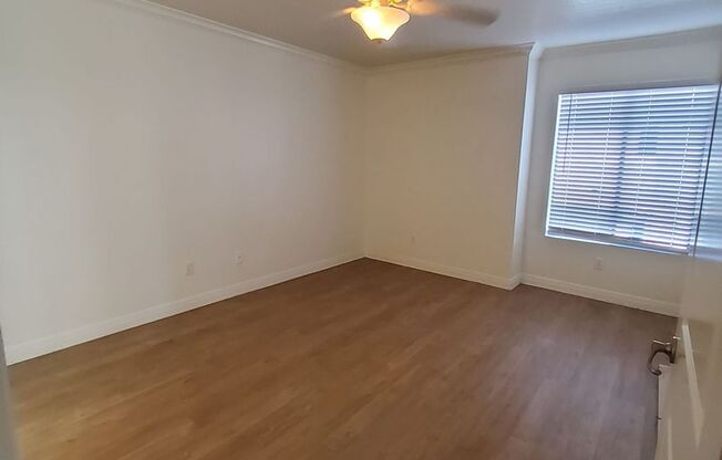 2 beds, 2 baths, $1,795, Unit 320