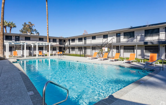 2 beds, 1 bath, 810 sqft, $1,195, Unit 75