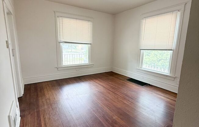 Spacious Multi-Unit Home Near UNC – Flexible Living & Modern Updates