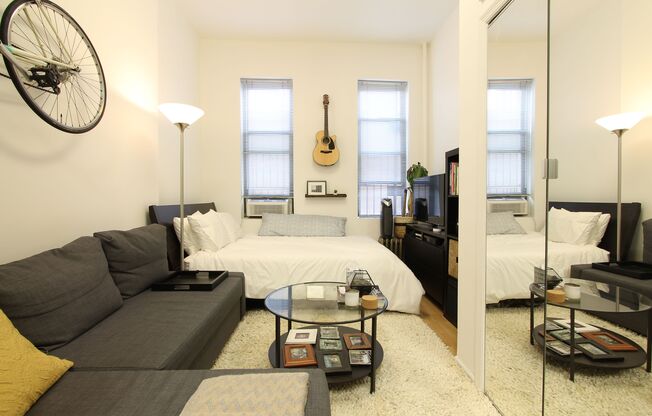 1313 3 AVE