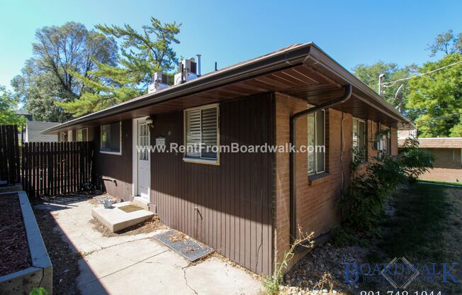1785 Lincoln Lane