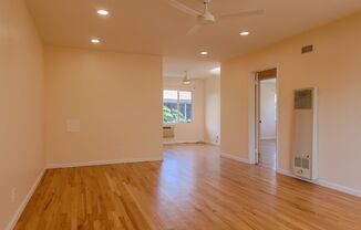 Alameda Ave Apartments