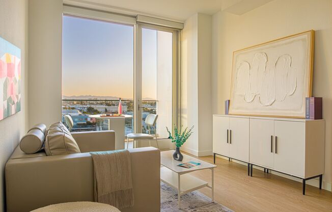 3 beds, 3 baths, 1,158 sqft, $5,595, Unit 505