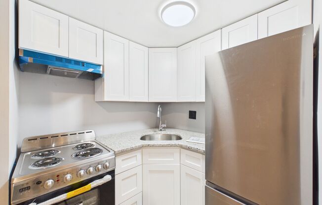 Studio, 1 bath, 310 sqft, $995, Unit 105