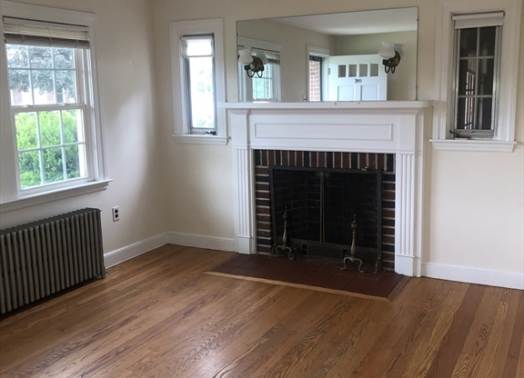 1 ALEXANDER AVE