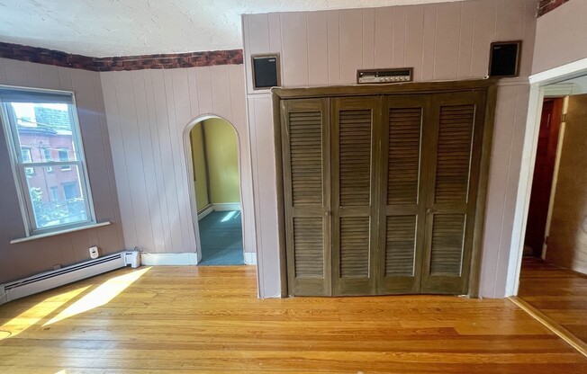 2 beds, 1 bath, 1,200 sqft, $2,500, Unit 2