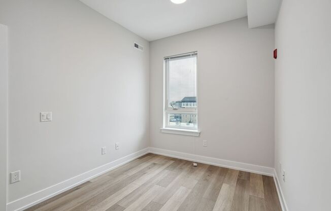 1 bed, 1 bath, 472 sqft, $1,575, Unit Unit 304